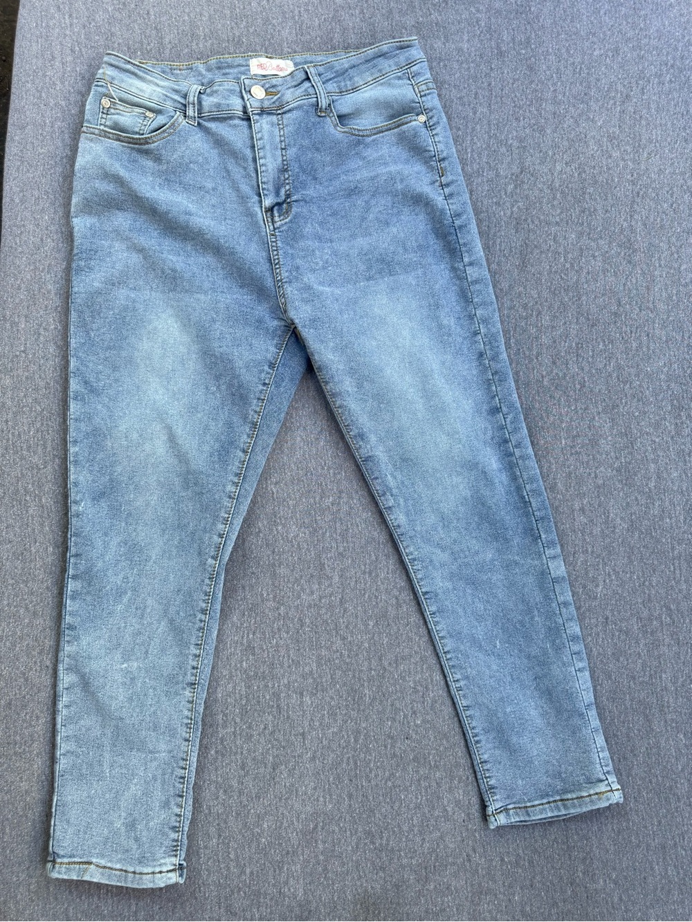 RED Bottoms Light Wash Skinny Stretch Denim Jeans Womens Size 14